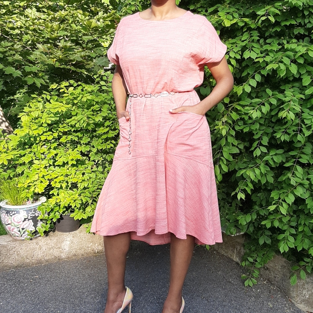 Simply Salted Coral 2 Toned Midi Dress - Picture 3 of 3